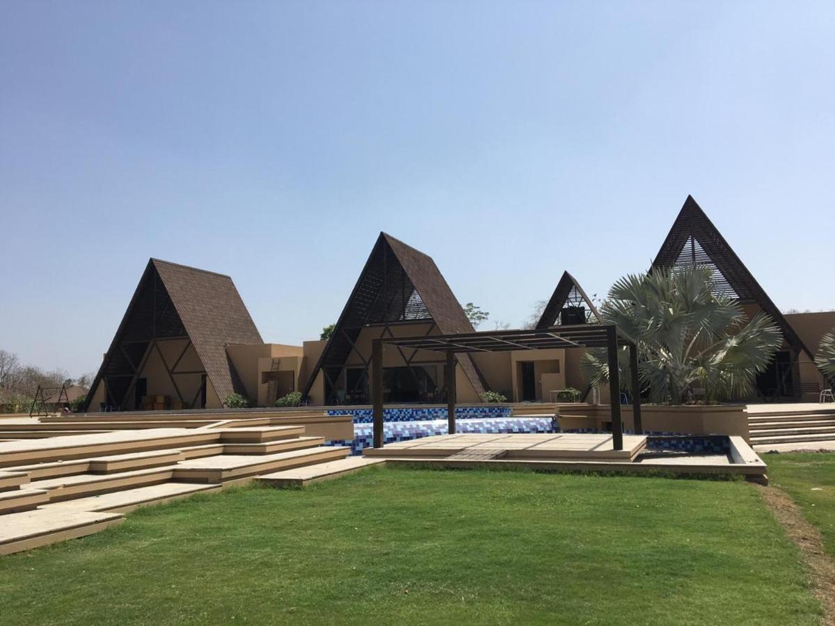 Jagira Ananta Elite , Sasan Gir Hotel Chitrod Ngoại thất bức ảnh