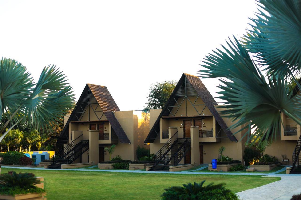 Jagira Ananta Elite , Sasan Gir Hotel Chitrod Ngoại thất bức ảnh